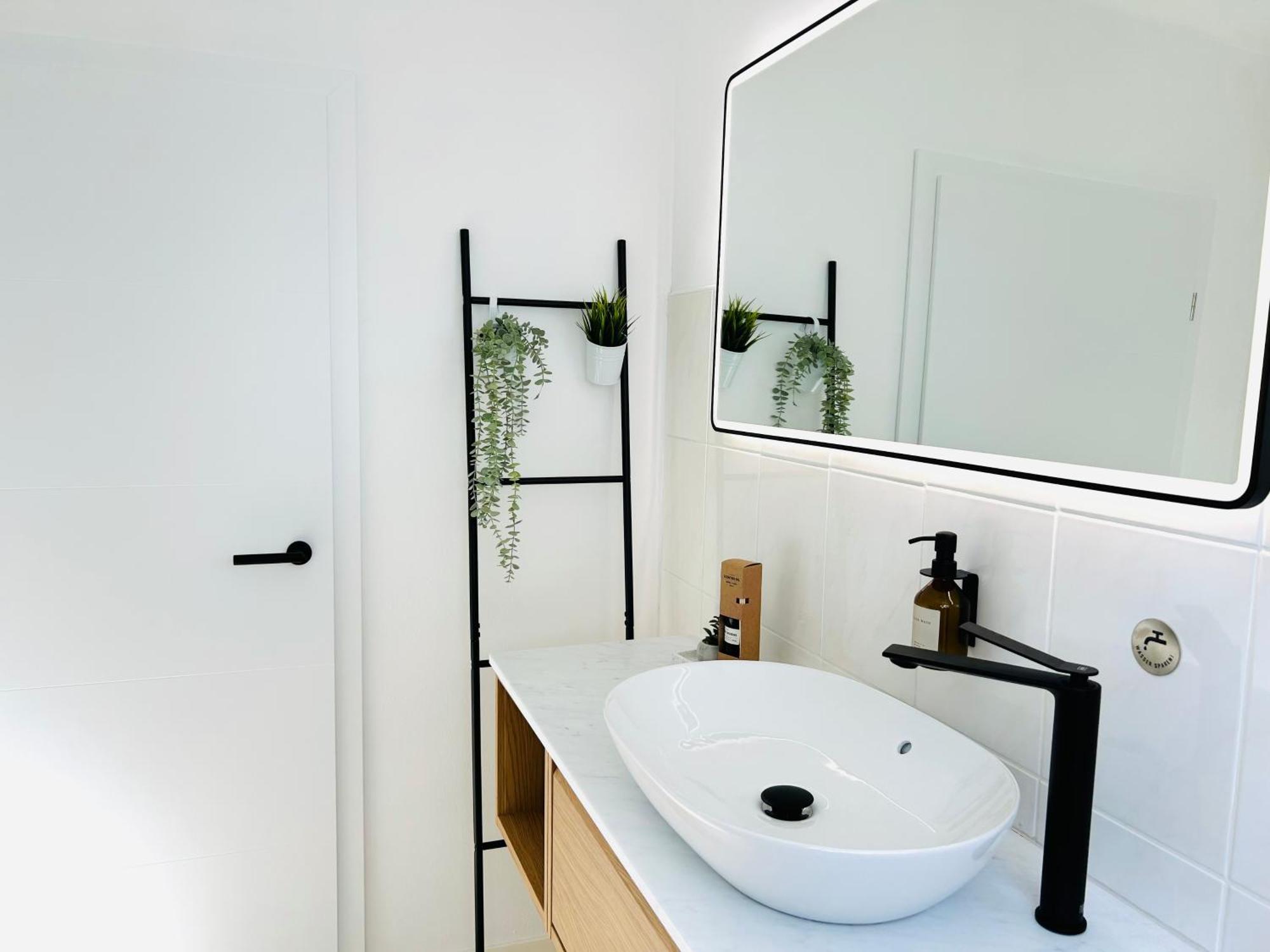 Neu - Frisch Renoviertes Ferienapartment "Waterkant" بوسم المظهر الخارجي الصورة